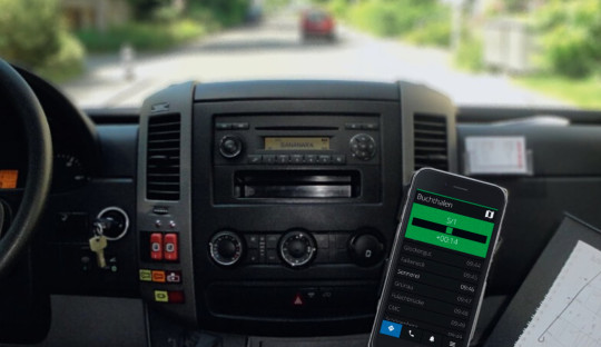 Fahrtaufträge und Touren per App direkt bis ins Fahrzeug